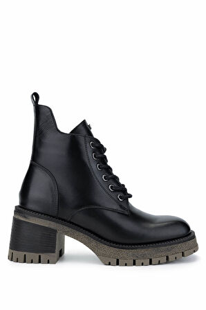 Tamer Tanca Kadın Hakiki Deri Siyah Deri Topuklu Bot 1066 2468 BN BOT SK24-25 SIYAH DR