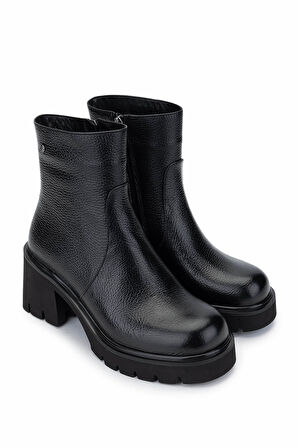 Tamer Tanca Kadın Hakiki Deri Siyah Floter Casual Bot 33 52000 BN BOT SK24-25 SIYAH FLTR