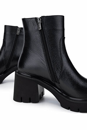 Tamer Tanca Kadın Hakiki Deri Siyah Floter Casual Bot 33 52000 BN BOT SK24-25 SIYAH FLTR