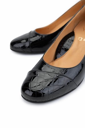 Relax Anatomic Kadın Hakiki Deri Siyah Comfort Ayakkabı 611 H61019 BN AYK Y25 BLACK CRC/BLACK VRNC