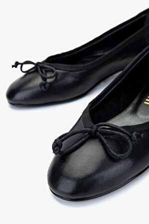 Valmenti Kadın Hakiki Deri Siyah Deri Babet Ayakkabı 35 5889 BN AYK Y25 SIYAH DR