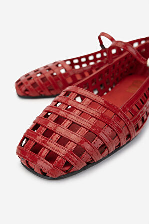 Valmenti Kadın Hakiki Deri Kırmızı Rugan Babet Ayakkabı 35 AD2641 BN AYK Y25 KIRMIZI RGN