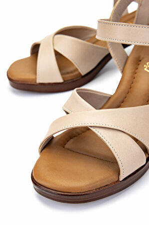 Tamer Tanca Kadın Hakiki Deri Bej Topuklu Sandalet 899 25805 BN SNDLT Y25 BEJ DR