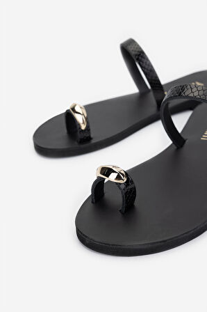 Valmenti Kadın Hakiki Deri Siyah Parmak Arası Terlik 1108 1001 BN TRLK Y25 SIYAH YLN