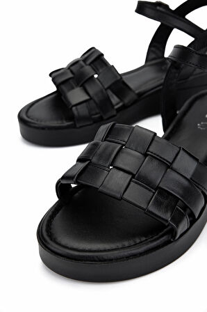 Tamer Tanca Kadın Hakiki Deri Siyah Deri Düz Sandalet 1109 M633 BN SNDLT Y25 SIYAH DR