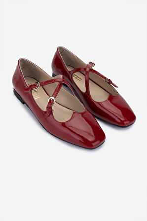 Valmenti Kadın Hakiki Deri Kırmızı Rugan Casual Ayakkabı 1027 230 BN AYK Y25 KIRMIZI RGN