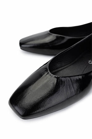 Tamer Tanca Kadın Hakiki Deri Siyah Rugan Babet Ayakkabı 1073 004 BN AYK Y25 SIYAH RGN