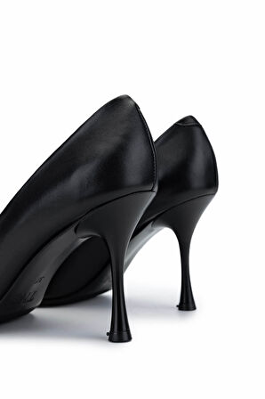 Tamer Tanca Kadın Hakiki Deri Siyah Deri Topuklu Ayakkabı 815 9603 BN AYK Y25 SIYAH DR