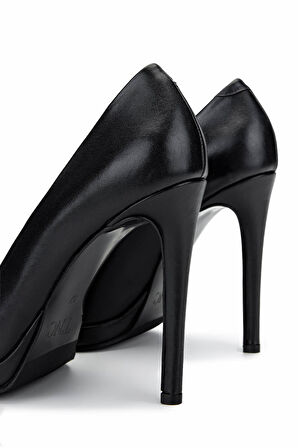 Tamer Tanca Kadın Hakiki Deri Siyah Deri Topuklu Ayakkabı 815 9382 BN AYK Y25 SIYAH DR