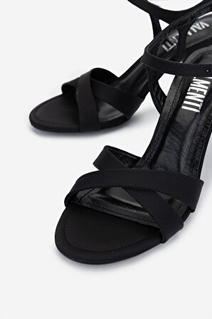 Valmenti Kadın Vegan Siyah Saten Topuklu Ayakkabı 932 3930 BN AYK Y25 SIYAH SATEN