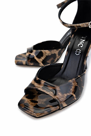Tamer Tanca Kadın Vegan Leopar Rugan Topuklu Ayakkabı 828 8511 BN AYK Y25 LEOPAR RGN