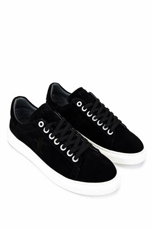 Tamer Tanca Erkek Hakiki Deri Siyah Süet Sneakers & Spor Ayakkabı 04 4502-42 ERK AYK Y25 SIYAH SUET