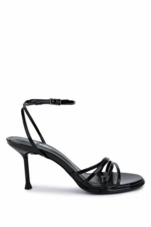 Tamer Tanca Kadın Hakiki Deri Siyah Rugan Topuklu Ayakkabı 1135 1006 BN AYK Y25 SIYAH RGN