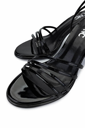 Tamer Tanca Kadın Hakiki Deri Siyah Rugan Topuklu Ayakkabı 1135 1006 BN AYK Y25 SIYAH RGN