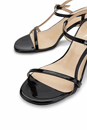 Tamer Tanca Kadın Hakiki Deri Siyah Rugan Topuklu Ayakkabı 1078 25528 BN AYK Y25 SIYAH RGN