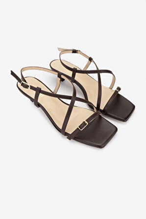 Valmenti Kadın Kahverengi Topuklu Ayakkabı 1078 1009 BN AYK Y25 KAHVE DR