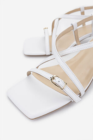 Valmenti Kadın Beyaz Topuklu Ayakkabı 1078 1009 BN AYK Y25 BEYAZ DR