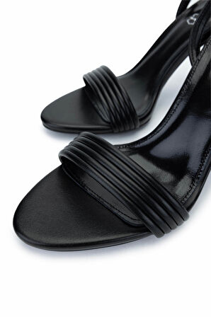 Tamer Tanca Kadın Hakiki Deri Siyah Topuklu Ayakkabı 654 235 BN AYK Y25 SIYAH CILT