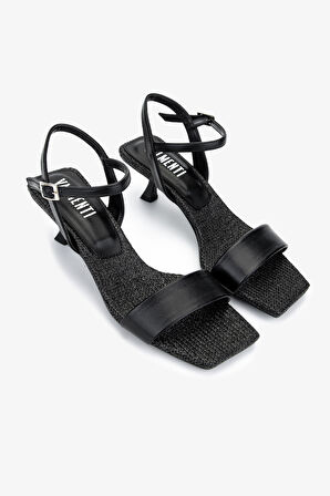 Valmenti Kadın Siyah Topuklu Ayakkabı 654 326 BN AYK Y25 SIYAH HSR