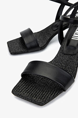 Valmenti Kadın Siyah Topuklu Ayakkabı 654 326 BN AYK Y25 SIYAH HSR