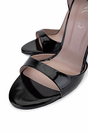 Tamer Tanca Kadın Hakiki Deri Siyah Rugan Topuklu Ayakkabı 820 910 BN AYK Y25 SIYAH KRSK RGN