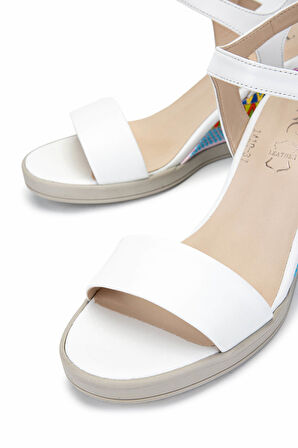 Tamer Tanca Kadın Hakiki Deri Beyaz Topuklu Ayakkabı 33 1410 BN AYK Y25 BEYAZ