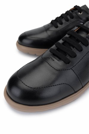 Tamer Tanca Erkek Hakiki Deri Siyah Sneakers & Spor Ayakkabı 1093 1198 ERK AYK Y25 SIYAH NAPPA DR