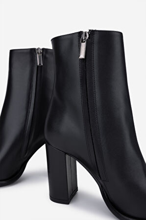 Valmenti Kadın Hakiki Deri Siyah Topuklu Bot 1154 2462 BN BOT SK25-26 NERO