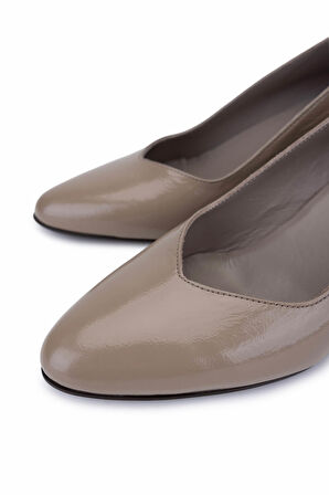 Tamer Tanca Kadın Hakiki Deri Klasik Ayakkabı 1120 928 BN AYK SK25-26 VIZON KIRISIK RUGAN