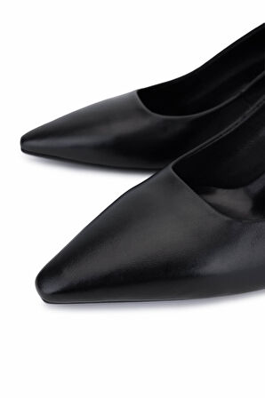 Tamer Tanca Kadın Hakiki Deri Siyah Topuklu Ayakkabı 492 60701 BN AYK SK25-26 SIYAH DERI