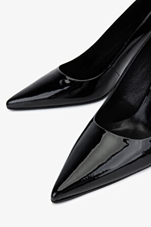 Valmenti Kadın Hakiki Deri Siyah Rugan Topuklu Ayakkabı 492 55668 BN AYK SK25-26 SIYAH RUGAN