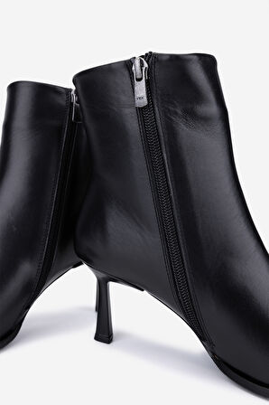 Valmenti Kadın Hakiki Deri Siyah Deri Topuklu Bot 492 60551 BN BOT SK25-26 SIYAH DERI
