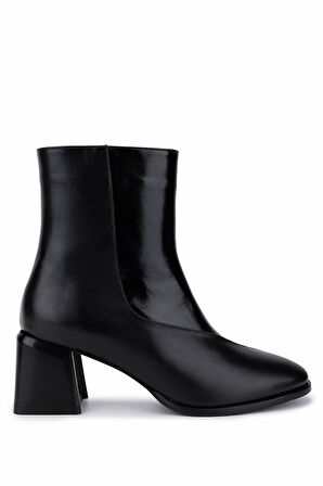 Tamer Tanca Kadın Hakiki Deri Siyah Topuklu Bot 1132 150 BN BOT SK25-26 SIYAH DR/RGN