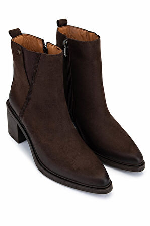 Tamer Tanca Kadın Hakiki Deri Kahverengi Topuklu Bot 599 30022-1 BN BOT SK25-26 KAHVE NUBUK