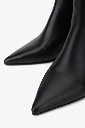 Valmenti Kadın Hakiki Deri Siyah Deri Topuklu Bot 1135 0602 BN BOT SK25-26 SIYAH DERI