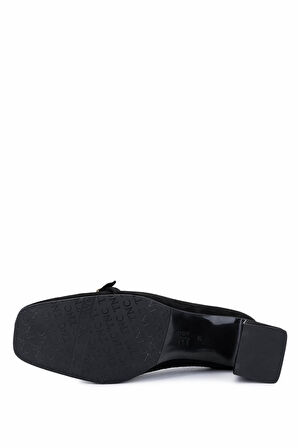 Tamer Tanca Kadın Hakiki Deri Siyah Süet Klasik Ayakkabı 1135 1301 BN AYK SK25-26 SIYAH SUET