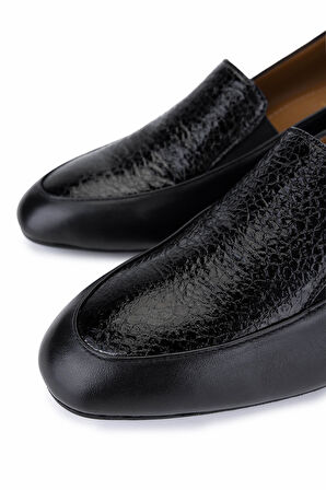 Tamer Tanca Kadın Hakiki Deri Siyah Klasik Ayakkabı 1135 06102 BN AYK SK25-26 SYH DR/SYH KRSK RGN