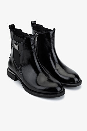 Valmenti Kadın Deri & Tekstil Siyah Rugan Düz Bot 849 202510 BN BOT SK25-26 SIYAH RUGAN