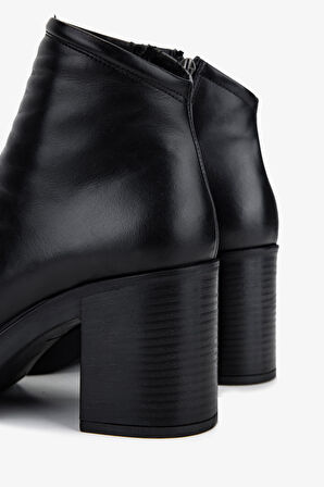 Valmenti Kadın Hakiki Deri Siyah Deri Topuklu Bot 231 3452-1 BN BOT SK25-26 SIYAH DR