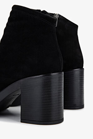 Valmenti Kadın Hakiki Deri Siyah Nubuk Topuklu Bot 231 3452-1 BN BOT SK25-26 SIYAH NBK