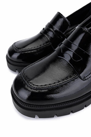 Tamer Tanca Kadın Hakiki Deri Siyah Rugan Topuklu Ayakkabı 1161 529 BN AYK SK25-26 SIYAH KRSK RGN