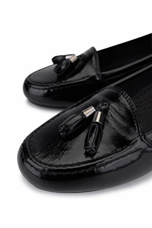 Tamer Tanca Kadın Hakiki Deri Siyah Rugan Comfort Ayakkabı 488 426 BN AYK SK25-26 SIYAH KRSK RGN