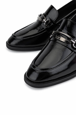 Tamer Tanca Kadın Hakiki Deri Siyah Rugan Makosen Ayakkabı 488 1130 BN AYK SK25-26 SIYAH KRSK RGN