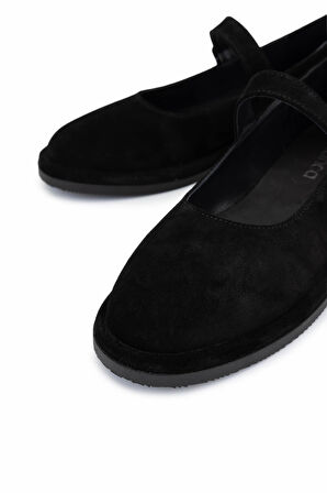 Tamer Tanca Kadın Hakiki Deri Siyah Süet Casual Ayakkabı 766 40206 BN AYK SK25-26 SIYAH SUET