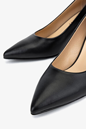 Valmenti Kadın Hakiki Deri Siyah Deri Topuklu Ayakkabı 1036 8224 BN AYK SK25-26 SIYAH DR