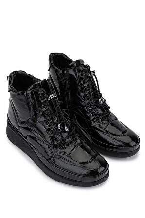 Tamer Tanca Kadın Hakiki Deri Siyah Kırışık Rugan Casual Bot 824 3559 BN BOT SK24-25 SIYAH KRSK RGN