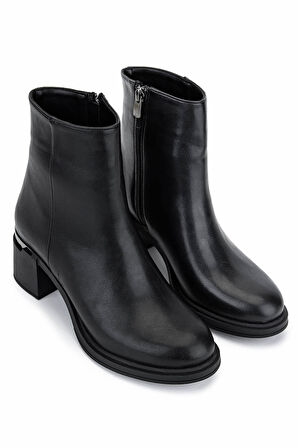 Tamer Tanca Kadın Suni Deri Siyah Topuklu Bot 889 1422 BN BOT SK25-26 SIYAH