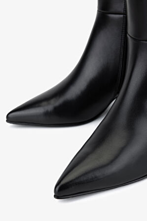 Valmenti Kadın Hakiki Deri Siyah Deri Klasik Çizme 33 6205 BN CZM SK25-26 SIYAH DERI