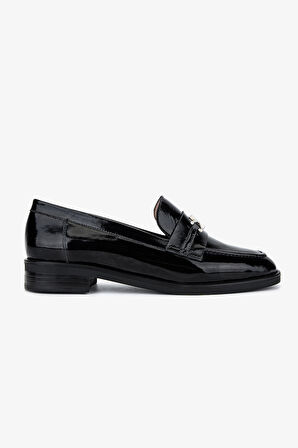 Valmenti Kadın Hakiki Deri Siyah Loafer Ayakkabı 33 15035 BN AYK SK25-26 SIYAH KIRISIK RUGAN