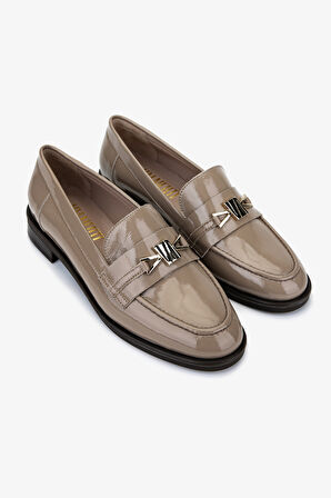 Valmenti Kadın Hakiki Deri Loafer Ayakkabı 33 15035 BN AYK SK25-26 VIZON KIRISIK RUGAN